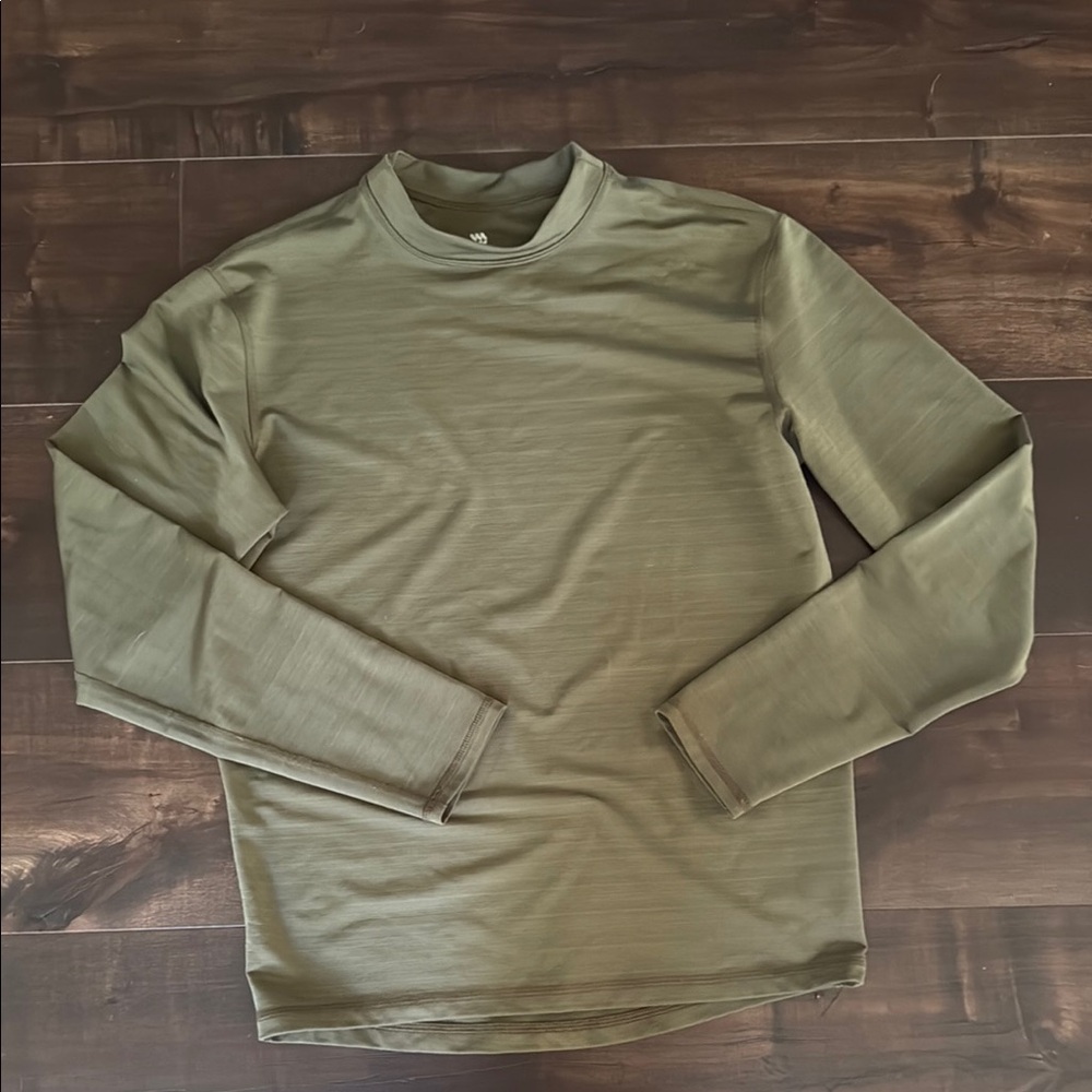 All in Motion Green Long Sleeve Tee